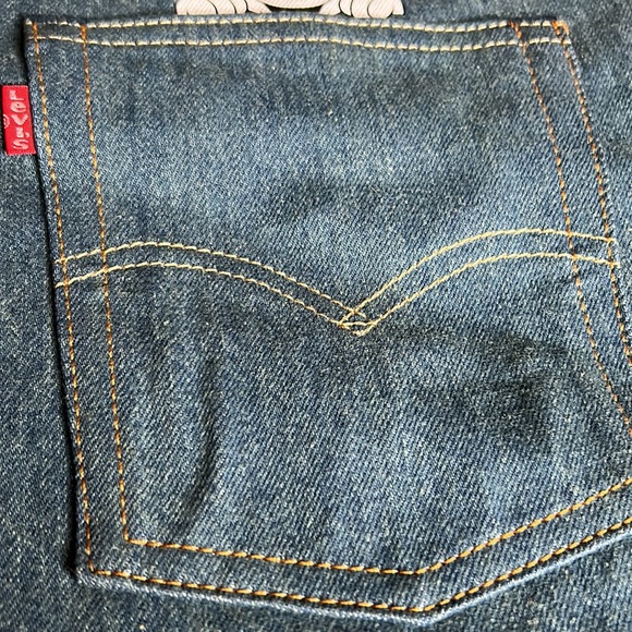 Levi’s X Disney Mickey Mouse Back Pocket Red Handled Tote Bag - Picture 10 of 15